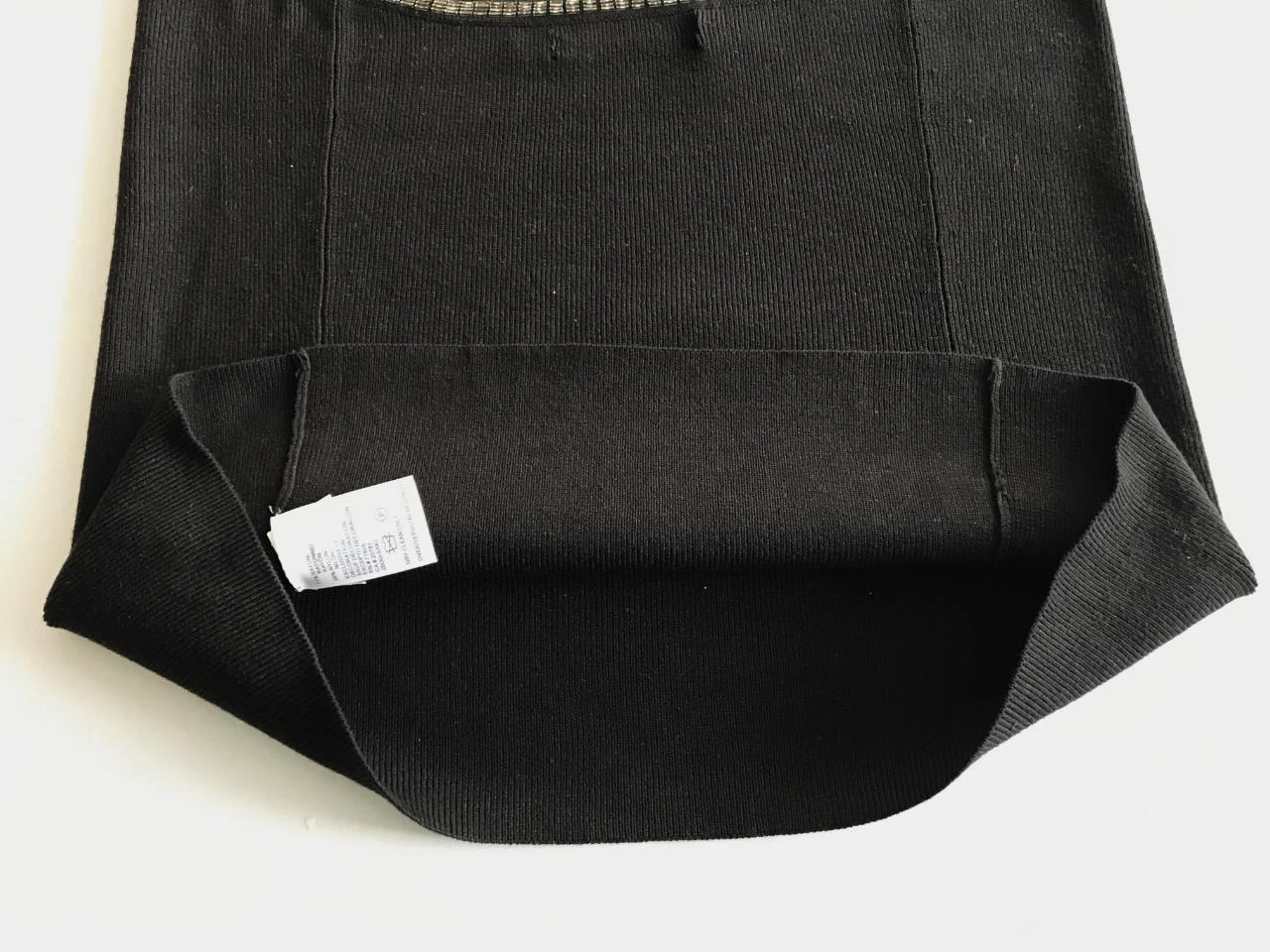 Tommy Hilfiger mooie zwarte top met pareltjes afgewerkt . – photo 4
